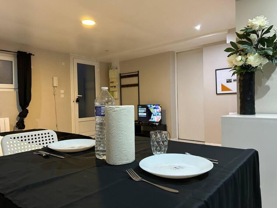 Cosy Studio - 10 Min Away From Cdg Aeroport - 30 Min Away From Paris - Parc Asterix - Olympic Games 2024 Le Thillay ภายนอก รูปภาพ